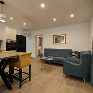 Sunny Side Apartament