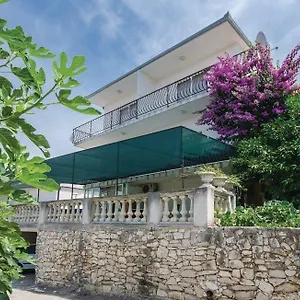 Ljubomir Apartament